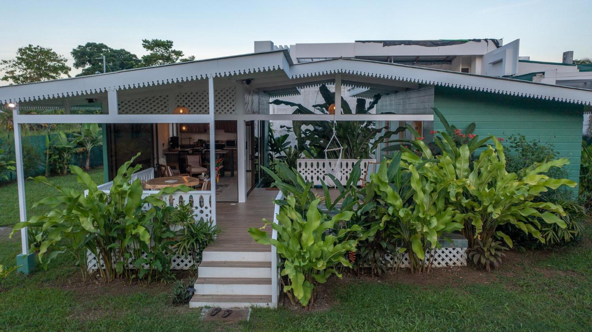 Namaitami Casa Hermosa Con Ac Y Piscina A Solo 650 Metros Del Parque Nacional Cahuita Εξωτερικό φωτογραφία